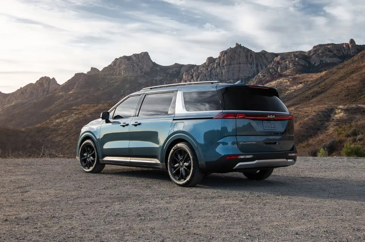 thue-xe-du-lich-tai-tan-phu